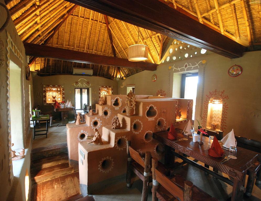 Vedic Village Spa Resort Kolkata Calcutá Exterior foto