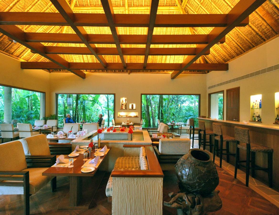 Vedic Village Spa Resort Kolkata Calcutá Exterior foto